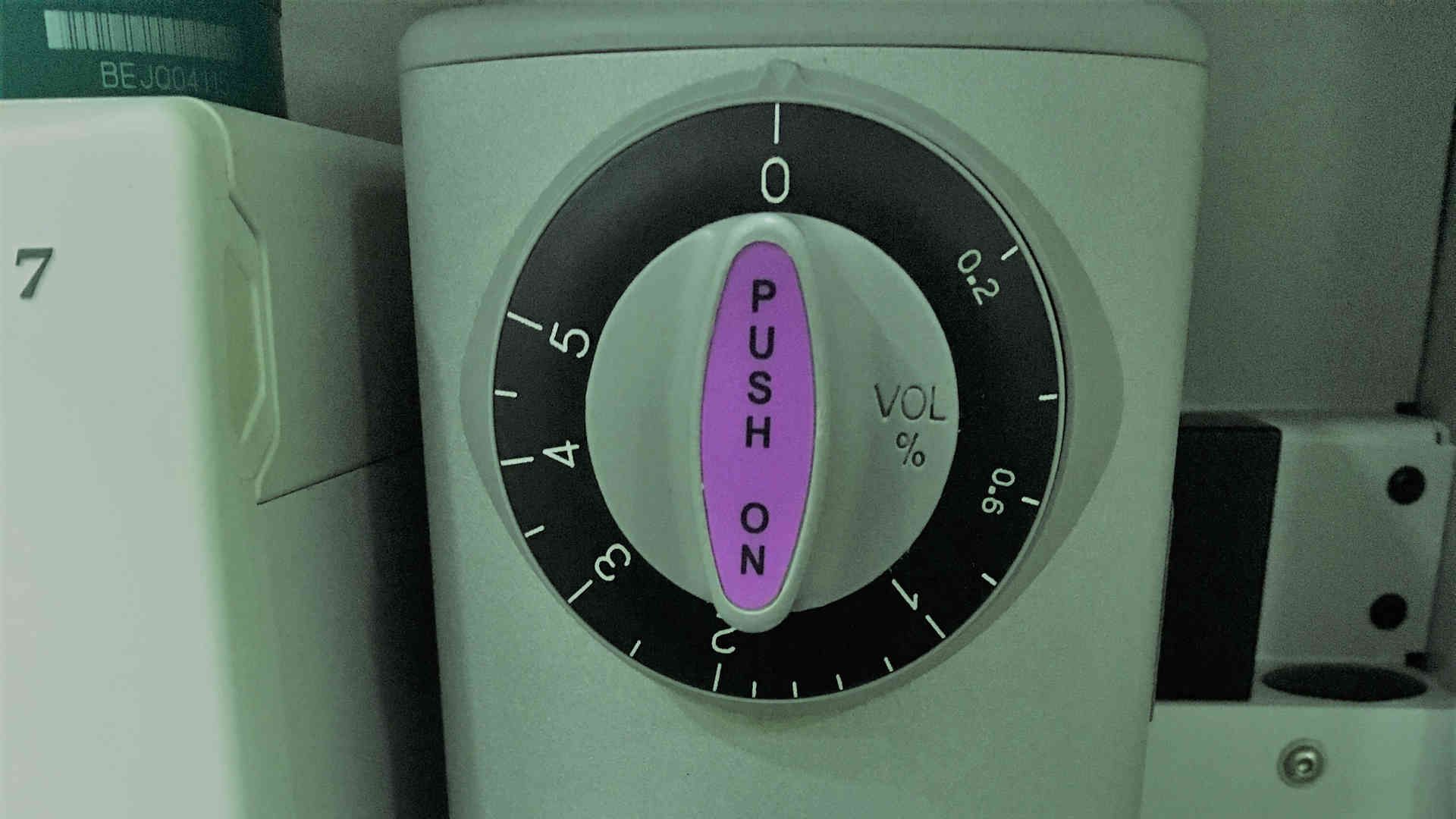 Isoflurane vaporiser